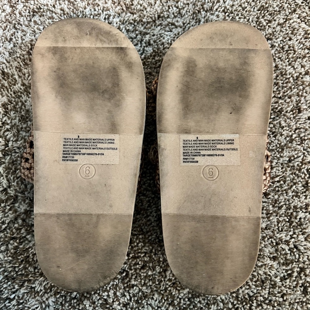 Universal Thread Sandals - Picture 2 of 2